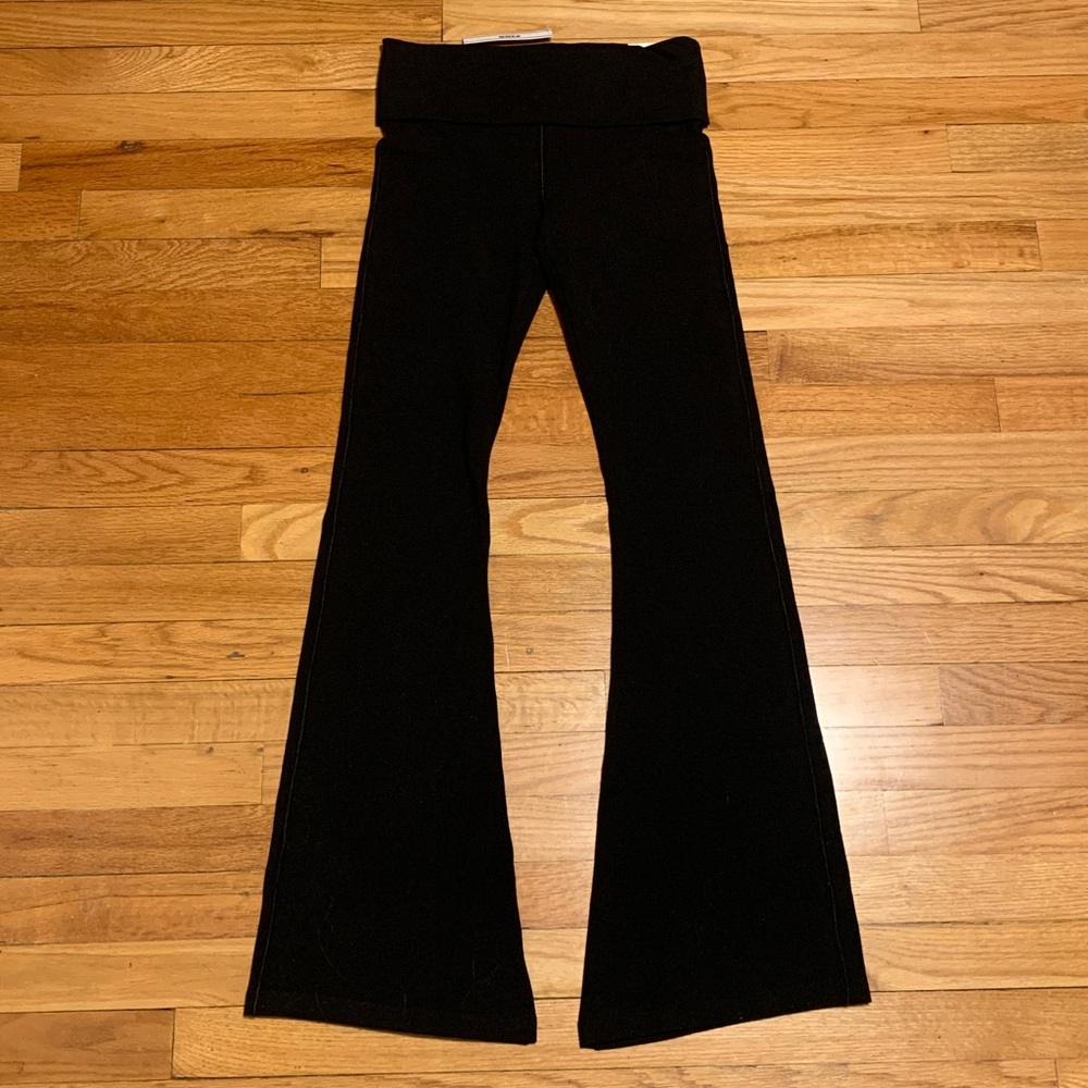 Victoria’s Secret PINK foldover yoga